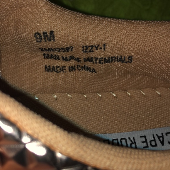 Cape Robbin Sneakers 👟 - Picture 7 of 7